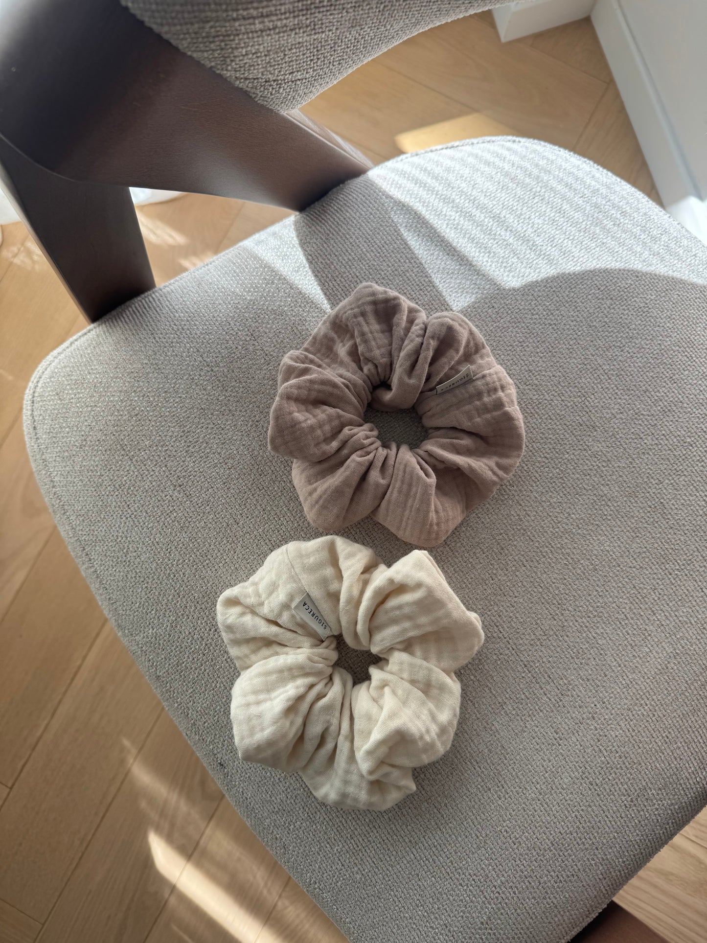 Vanilla scrunchie
