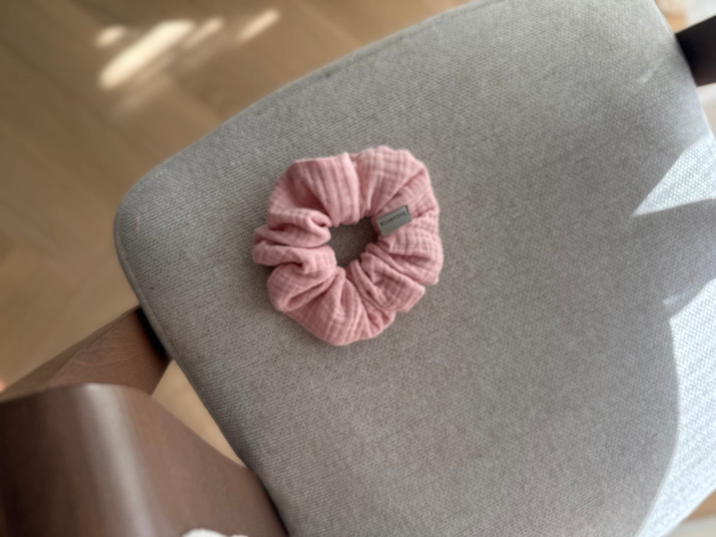 Brush scrunchie
