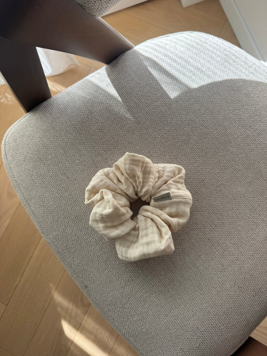 Vanilla scrunchie